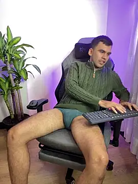 HAMILTONG12 online show from 03-28-26, 08:08