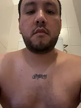 Snapshot of latinocalientehot chatting on 06-30-26, 06:53 latinocalientehot online show from 06-30-26, 06:53