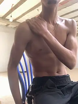 Snapshot of Spoo69 chatting on 03-28-26, 03:44 Spoo69 online show from 03-28-26, 03:44