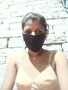 Snapshot of Divya-11431 chatting on 06-15-26, 08:44 Divya-11431 online show from 06-15-26, 08:44