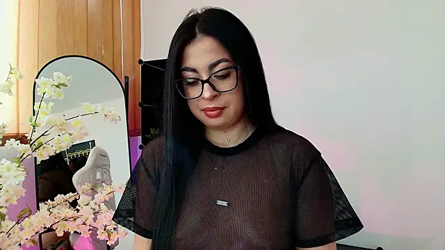 Snapshot of MissyScarlet chatting on 05-14-26, 02:13 MissyScarlet online show from 05-14-26, 02:13