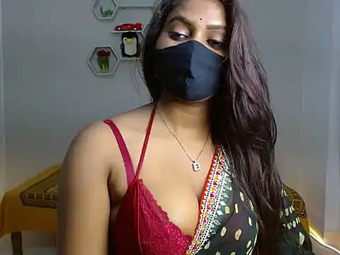 Hotginni4 online show from 06-15-26, 04:20