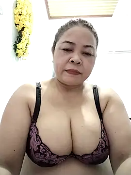 Baby-bigtits2026 online show from 05-05-26, 10:12