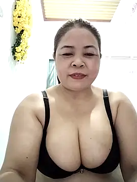 Baby-bigtits2026 online show from 05-08-26, 09:58