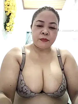 Baby-bigtits2026 online show from 05-12-26, 10:01