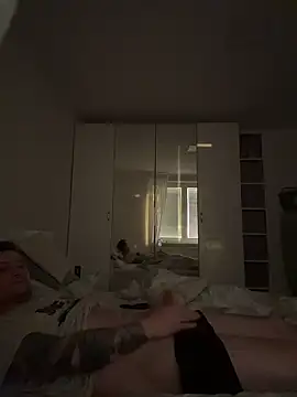 LubasOriginMen online show from 04-08-26, 04:34