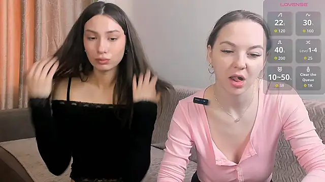 AricaPetties online show from 04-12-26, 10:53