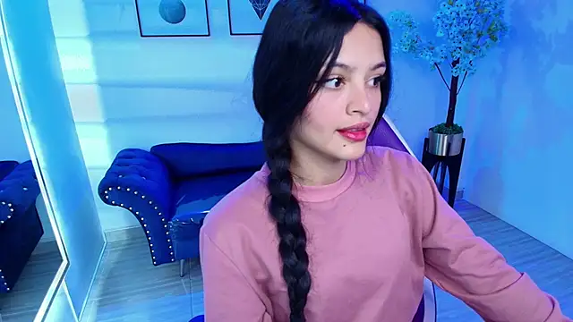 Maddie T18 online show from 05-06-26, 11:26