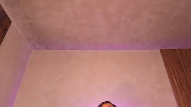 Snapshot of mollyjackson_ chatting on 06-29-26, 10:10 mollyjackson online show from 06-29-26, 10:10