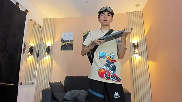 DesiresOfOlympus  online show from 04-06-26, 07:37