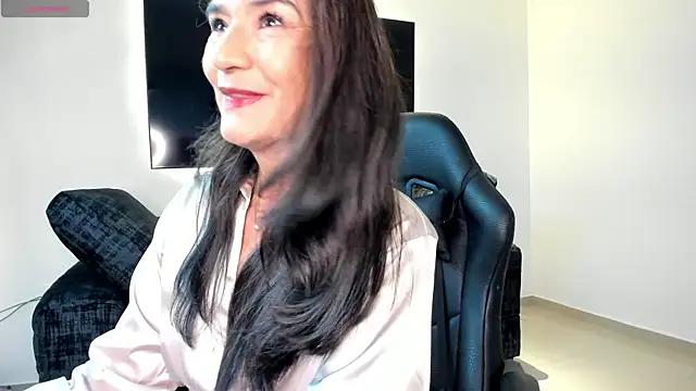 Snapshot of Emma_Mendozaa chatting on 06-09-26, 11:33 Emma Mendozaa online show from 06-09-26, 11:33