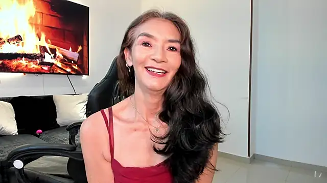 Snapshot of Emma_Mendozaa chatting on 06-25-26, 11:37 Emma Mendozaa online show from 06-25-26, 11:37