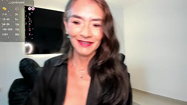 Snapshot of Emma_Mendozaa chatting on 06-30-26, 11:33 Emma Mendozaa online show from 06-30-26, 11:33