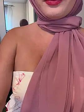 -pinkladyy- online show from 05-27-26, 05:54