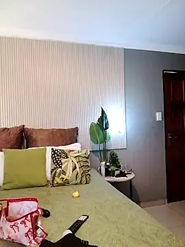 LADY-NESH online show from 04-11-26, 07:45