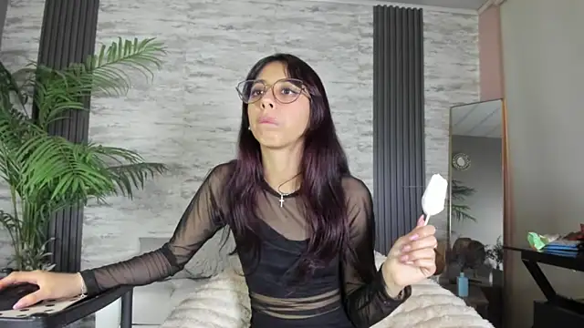 suggar angel online show from 04-10-26, 07:07