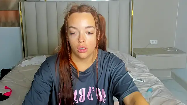 Snapshot of stellaa_quenn chatting on 06-05-26, 06:52 stellaa quenn online show from 06-05-26, 06:52