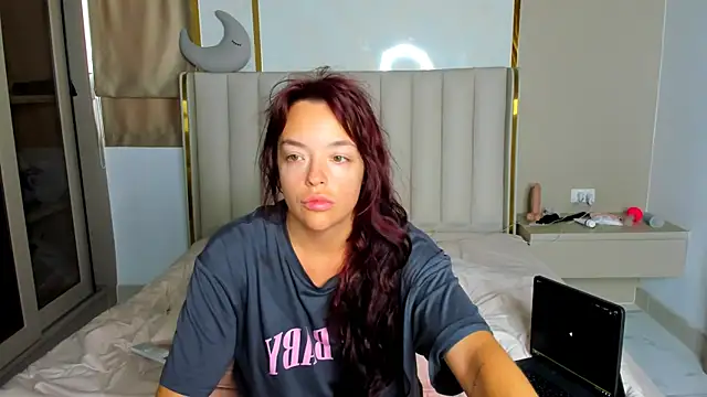 Snapshot of stellaa_quenn chatting on 07-16-26, 12:05 stellaa quenn online show from 07-16-26, 12:05