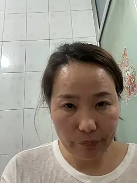 Youyou 12 online show from 03-05-26, 01:18