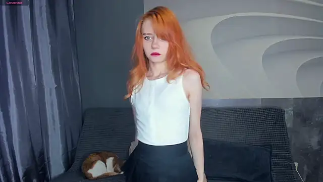 TarynPalek online show from 05-27-26, 07:27