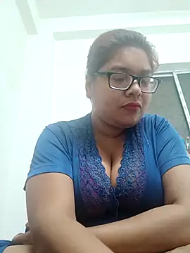 Elie Hallway online show from 03-05-26, 07:21