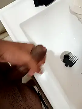 Snapshot of azazel32 chatting on 02-21-26, 03:40 azazel32 online show from 02-21-26, 03:40