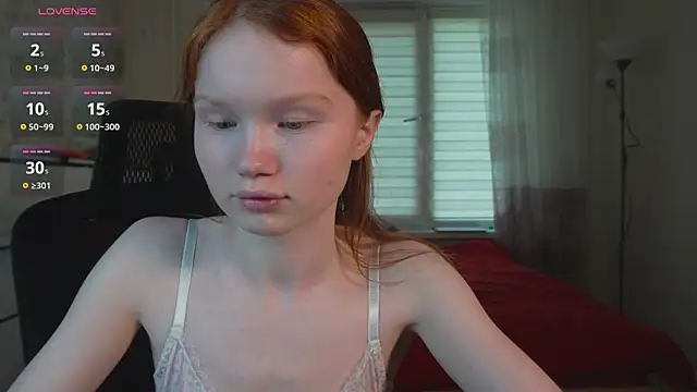 Snapshot of Nellie_baby chatting on 07-09-26, 08:51 Nellie baby online show from 07-09-26, 08:51