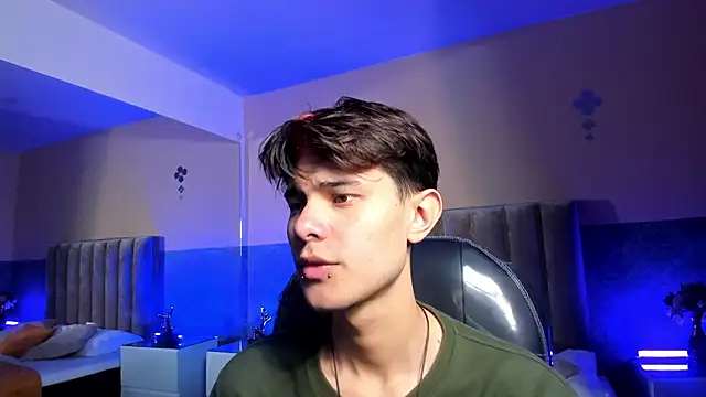 Derek Sinn online show from 04-15-26, 08:20