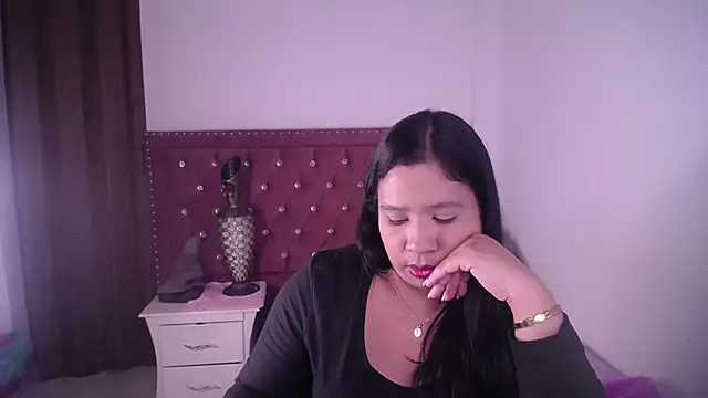 miafuegolatino online show from 07-11-26, 01:30