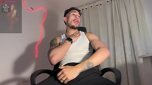 rafael stone11 online show from 04-07-26, 12:22