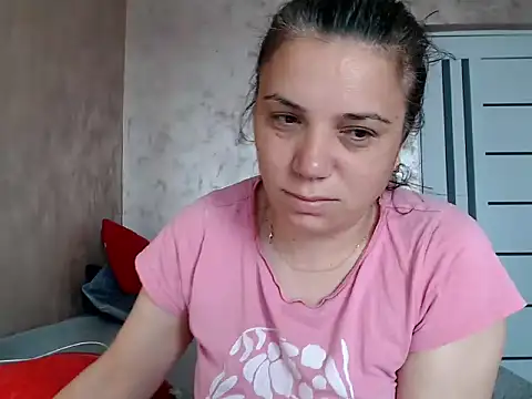 Snapshot of LorraGrey chatting on 06-04-26, 04:18 LorraGrey online show from 06-04-26, 04:18