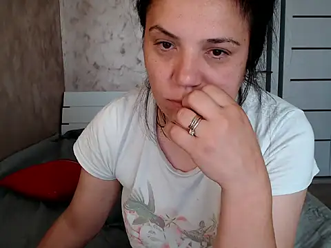 Snapshot of LorraGrey chatting on 06-08-26, 03:07 LorraGrey online show from 06-08-26, 03:07