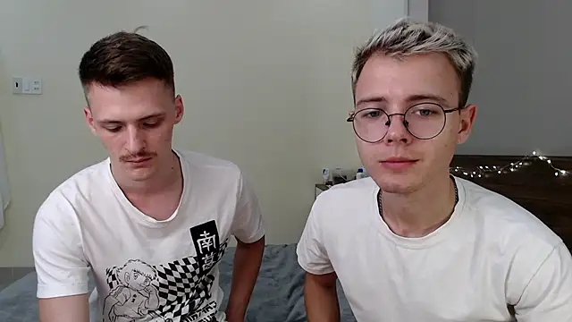 NikiKerryCum online show from 02-05-26, 03:05