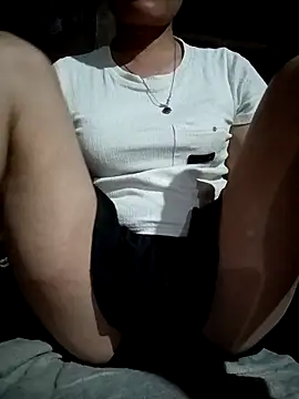 Momo-biki online show from 06-07-26, 11:25