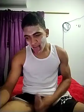 Snapshot of NikoHot_anatole chatting on 03-13-26, 04:30 NikoHot anatole online show from 03-13-26, 04:30