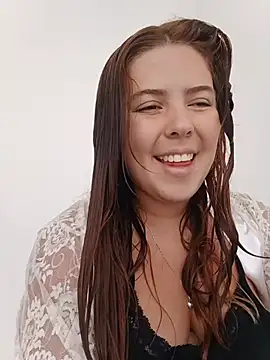 Snapshot of lyss_muller chatting on 07-19-26, 03:27 lyss muller online show from 07-19-26, 03:27