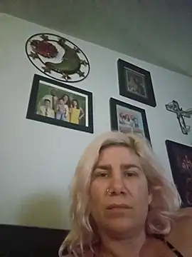 Icequeen1981 online show from 02-02-26, 05:00