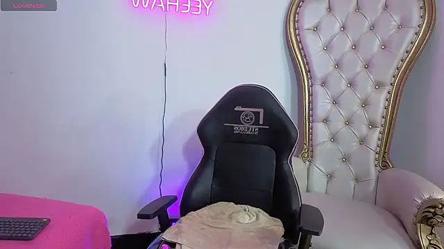 MILAH TAY online show from 03-29-26, 03:17