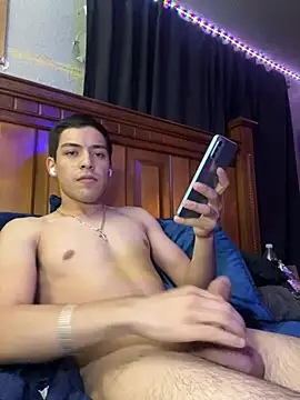 Snapshot of Tupapi696969q chatting on 05-07-26, 03:34 Tupapi696969q online show from 05-07-26, 03:34