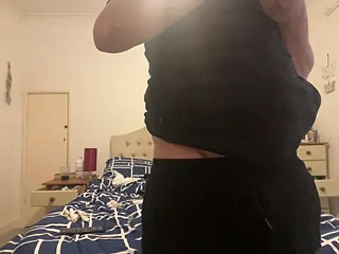 malcolm2334 online show from 04-27-26, 06:28