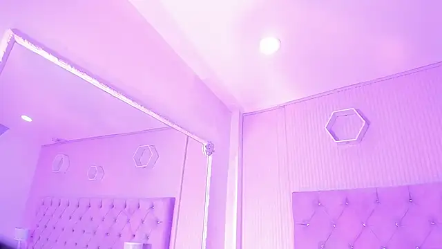 JazminRusso  online show from 02-05-26, 06:18