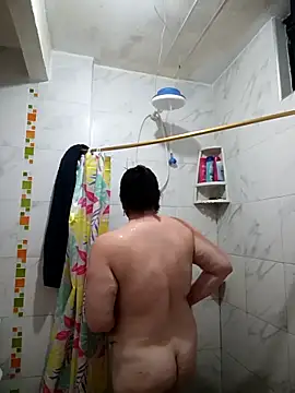 Erica  brooks online show from 04-16-26, 01:06