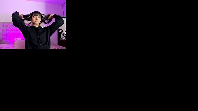 Snapshot of LiaJohnnson_ chatting on 06-28-26, 04:29 LiaJohnnson online show from 06-28-26, 04:29
