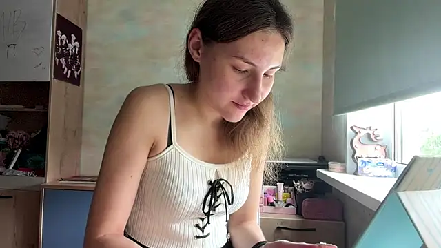 Snapshot of Miaaa_Moon chatting on 07-18-26, 06:50 Miaaa Moon online show from 07-18-26, 06:50
