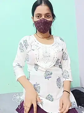 Snapshot of 18_year_old_girl chatting on 07-20-26, 10:39 18 year old girl online show from 07-20-26, 10:39
