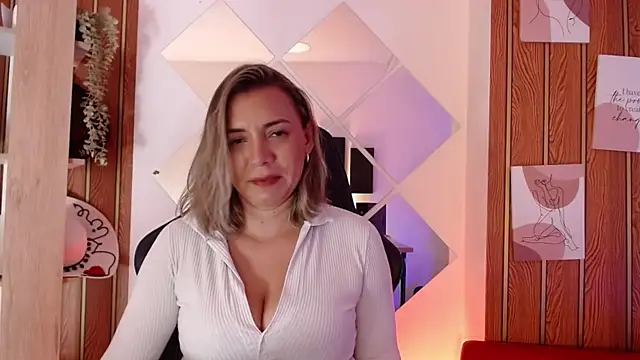 milfsecret69 online show from 07-17-26, 10:44