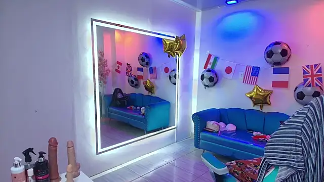 Snapshot of Madame_scarlett chatting on 07-14-26, 11:38 Madame scarlett online show from 07-14-26, 11:38