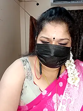 Snapshot of silk_rose05 chatting on 05-13-26, 01:41 silk rose05 online show from 05-13-26, 01:41