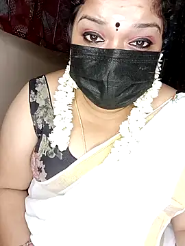 Snapshot of silk_rose05 chatting on 05-14-26, 02:24 silk rose05 online show from 05-14-26, 02:24
