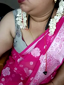 Snapshot of silk_rose05 chatting on 05-22-26, 10:59 silk rose05 online show from 05-22-26, 10:59